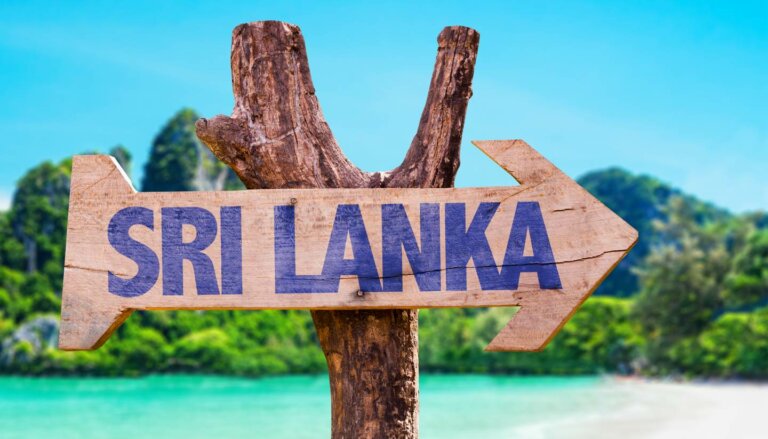 මාස දෙකට සංචාරකයින් 165,000 පනී මාස දෙකට සංචාරකයින් 165,000 පනී
