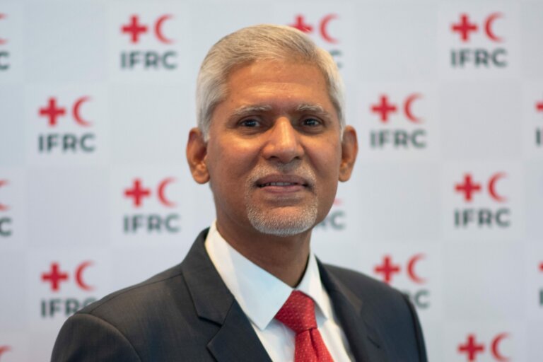 අන්තර්ජාතික රතු කුරුස මහලේකම් හෙට දිවයින ට අන්තර්ජාතික රතු කුරුස මහලේකම් හෙට දිවයින ට