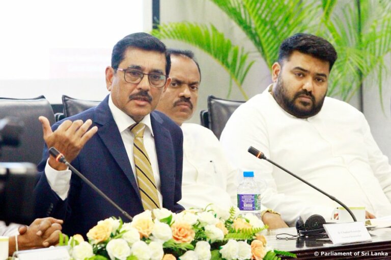 “ලබන දෙසැම්බර් තෙක් වත් මේ අමාරුකම් දරාගන්න වේවි” – මහබැංකු අධිපති “ලබන දෙසැම්බර් තෙක් වත් මේ අමාරුකම් දරාගන්න වේවි” – මහබැංකු අධිපති