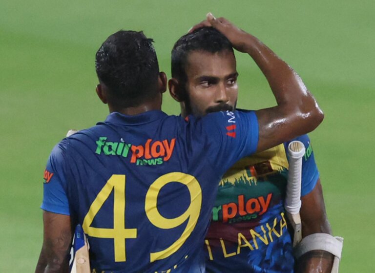 ඇෆ්ගනිස්තානයට එරෙහිව ශ්රී ලංකාවට කඩුලු 4ක ජයක් ඇෆ්ගනිස්තානයට එරෙහිව ශ්රී ලංකාවට කඩුලු 4ක ජයක්
