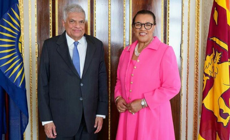 ජනපති -පොදුරද මඩුලු මහලේකම්වරිය අතර හමුවක් ජනපති -පොදුරද මඩුලු මහලේකම්වරිය අතර හමුවක්