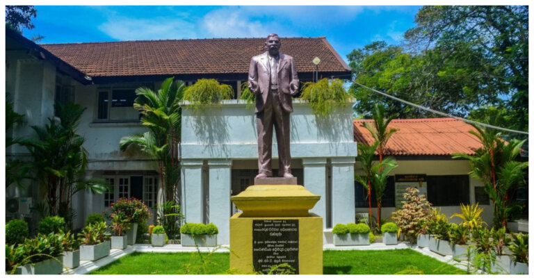 කූඹිකැලෙන් අරඹා 56 වසරක් ආ ඩී.ඇස්.සේනානායක විදුහලේ අභිමානවත් ගමන්මඟ