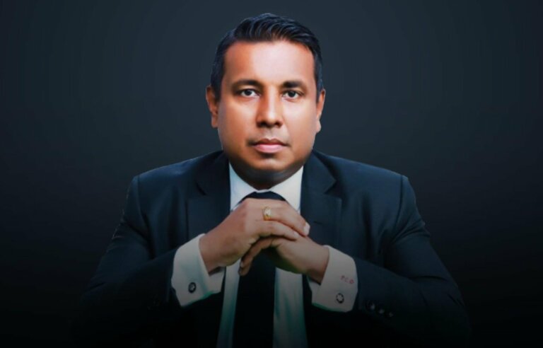 ආණ්ඩුවේ පසුපෙළ මන්ත්රී කණ්ඩායම් රැස්වීම්වලින් මන්ත්රී දොලවත්ත විසිවෙයි ආණ්ඩුවේ පසුපෙළ මන්ත්රී කණ්ඩායම් රැස්වීම්වලින් මන්ත්රී දොලවත්ත විසිවෙයි