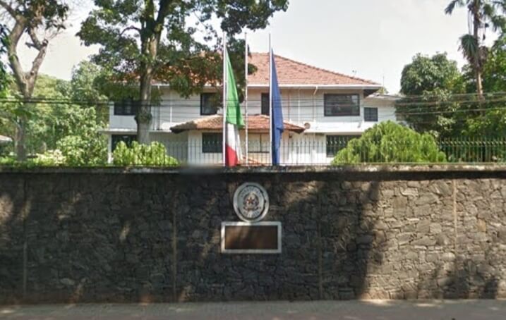 Newswave පුවතින් පසු පොලිස් ලොක්කෝ දෙදෙනෙක් ඉතාලි තානාපතිනිය මුණගැසේ