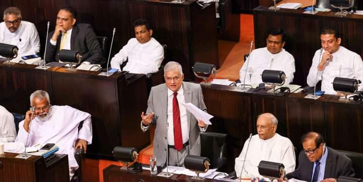 අයවැය කතාව සජීවීව..