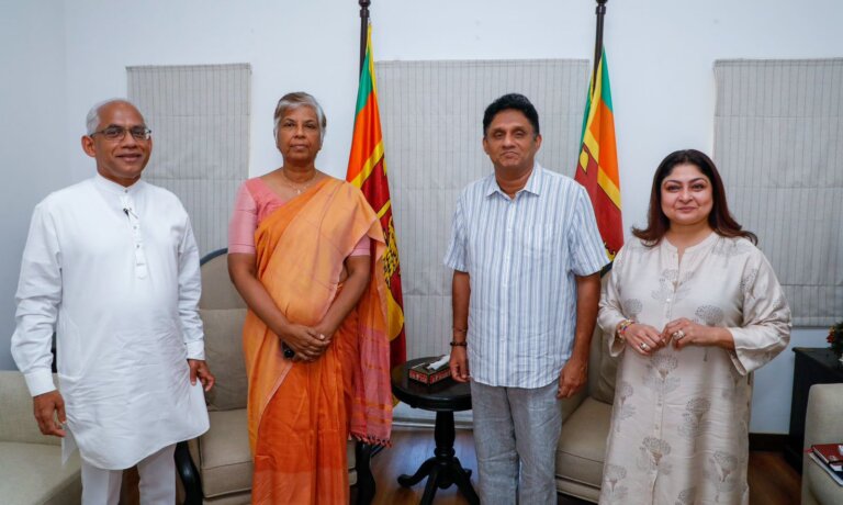 පොහොට්ටුවේ සුදර්ශනීගේ සහය සජිත්ට
