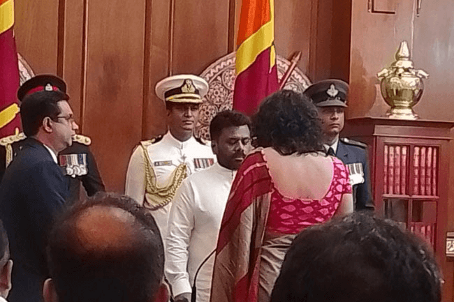 නව අගමැතිනිය හරිනි දිවුරුම් දෙයි