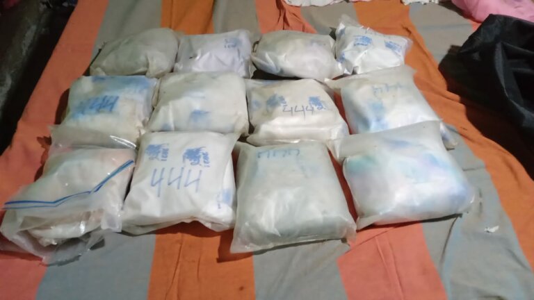 කෝටි 24ක හෙරොයින් අංගොඩින් අල්ලයි කෝටි 24ක හෙරොයින් අංගොඩින් අල්ලයි