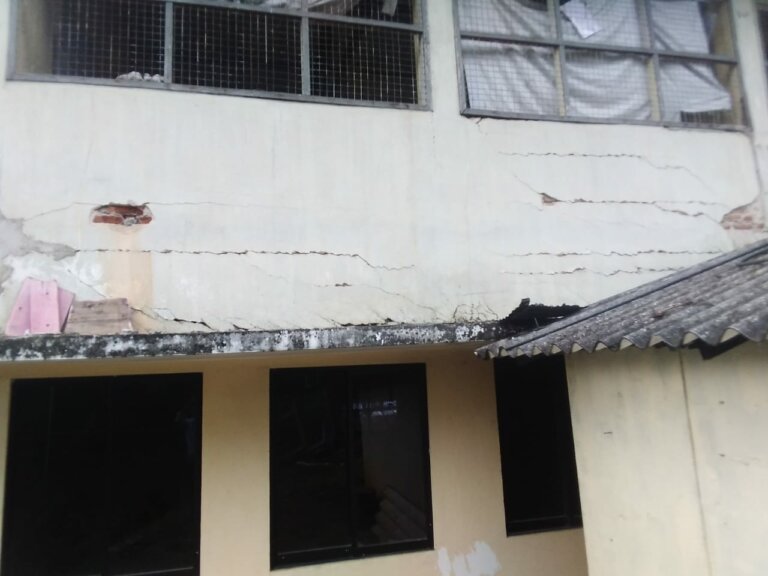 අන්තෝනි බාලිකාවේ අවදානම් ගොඩනැගිල්ල ගැන වාර්තාවක් කැඳවයි