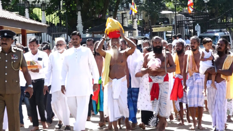 “අපේ ප්‍රශ්න පරම්පරාවෙන් පරම්පරාවට යනවා, හැබැයි විසඳෙන්නෙ නෑ”