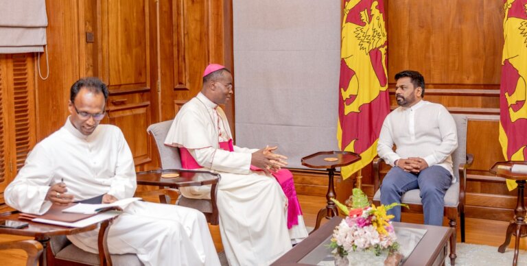 ශුද්ධෝත්තම ෆ්‍රැන්සිස් පාප්වහන්සේගේ සුබපැතුම ජනපතිට