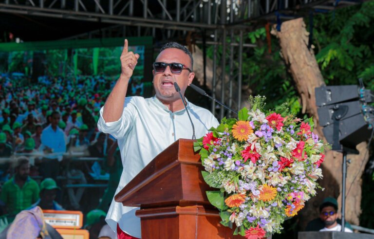 “කම්කරුවා මාකට් කරන අවසන් කම්කරු රැළියයි මේ..”