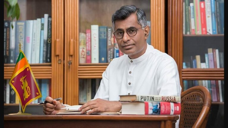 ජනරජ දිනය දා පාඨලීගෙන් අලුත් පෙරමුණක් ජනරජ දිනය දා පාඨලීගෙන් අලුත් පෙරමුණක්