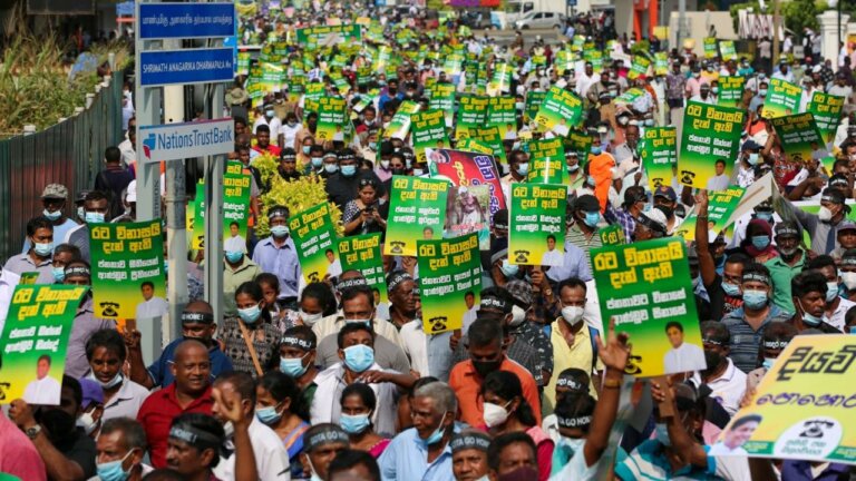 මහනුවරින් කොළඹට එන සජබයේ පාගමන අනිද්දා ඇරඹේ