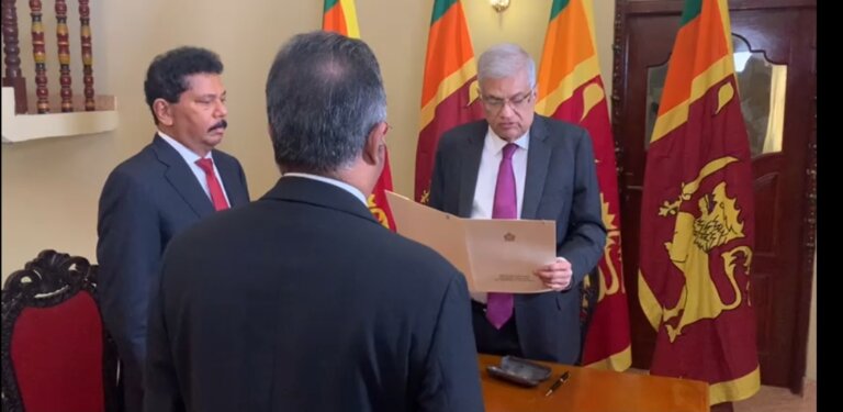 වැඩබලන ජනපති දිවුරයි (🎥) වැඩබලන ජනපති දිවුරයි (🎥)