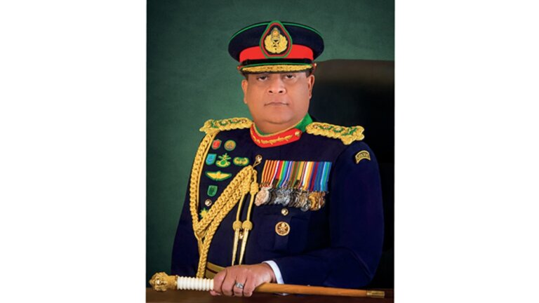 ජෙනරාල් ශවේන්ද්‍රට තවත් සේවා දිගුවක්