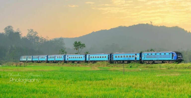 පොසොන් වෙනුවෙන් හෙට සිට විශේෂ දුම්රිය සේවාවක් පොසොන් වෙනුවෙන් හෙට සිට විශේෂ දුම්රිය සේවාවක්