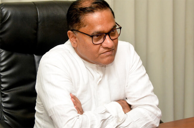 “මේ වෙලාවේ රජයේ සේවක වැටුප් වැඩිකරන්න බෑ”