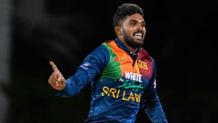 වනිදු හසරංග කොවිඩ් ආසාදිතයි වනිදු හසරංග කොවිඩ් ආසාදිතයි