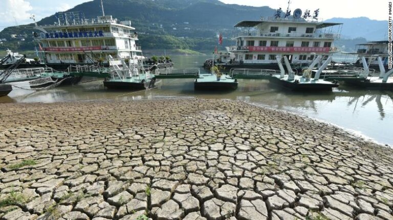 නියං මඬින්න චීනයට කෘතිම වැසි නියං මඬින්න චීනයට කෘතිම වැසි