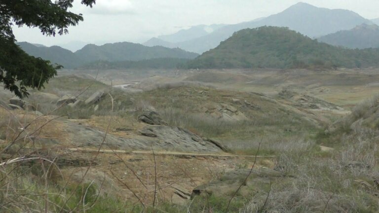 අධික රස්නෙට වික්ටෝරියාවේ ජලය දිනකට ලීටර් මිලියන 3ක් වාෂ්ප වෙනවා අධික රස්නෙට වික්ටෝරියාවේ ජලය දිනකට ලීටර් මිලියන 3ක් වාෂ්ප වෙනවා