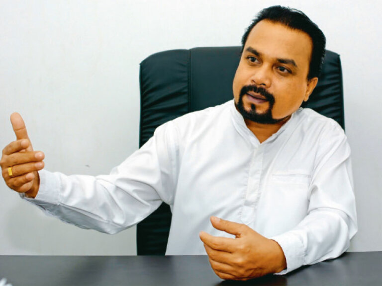“මානව හිමිකම් කෙවිට පෙන්වා ව්යවස්ථා සංශෝධනයට බලකිරීමට සියලුදෙනා එරෙහි විය යුතුයි” “මානව හිමිකම් කෙවිට පෙන්වා ව්යවස්ථා සංශෝධනයට බලකිරීමට සියලුදෙනා එරෙහි විය යුතුයි”