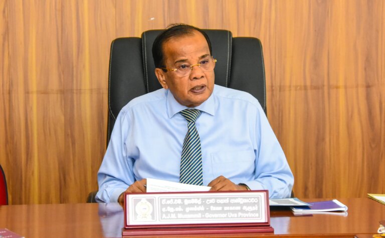 ආණ්ඩුකාරවරයෙක් ඉල්ලා අස්වෙයි ආණ්ඩුකාරවරයෙක් ඉල්ලා අස්වෙයි