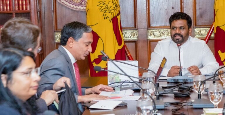 “ණය වැඩසටහන අතරේ ජනතාවගේ බර ලිහිල් කරන්නත් ඕනෑ” -ජනපති IMF වෙත කියයි “ණය වැඩසටහන අතරේ ජනතාවගේ බර ලිහිල් කරන්නත් ඕනෑ” -ජනපති IMF වෙත කියයි