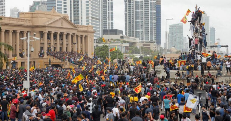 අරගලකරුවන්ගෙන් දේශපාලන පක්ෂයක් අරගලකරුවන්ගෙන් දේශපාලන පක්ෂයක්