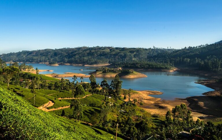 මේ රස්නෙට කාසල්රි-මාවුස්සාකැලේ ජලාශවල අඩි 50ක් පමණ වතුර අඩුවෙලා මේ රස්නෙට කාසල්රි-මාවුස්සාකැලේ ජලාශවල අඩි 50ක් පමණ වතුර අඩුවෙලා