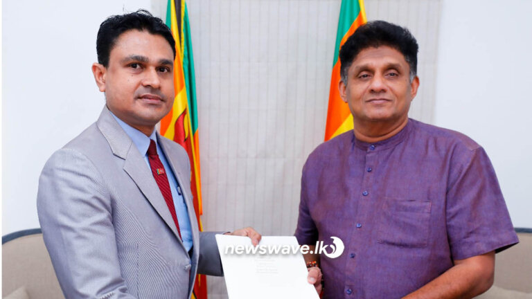 විශේෂඥ වෛද්ය චමල් සංජීවත් සජිත්ට එක්වෙයි විශේෂඥ වෛද්ය චමල් සංජීවත් සජිත්ට එක්වෙයි