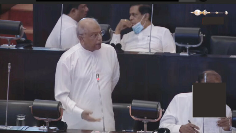 “විධායක කාරක සභා ක්රමය වහාම ගේනවා” – අගමැති “විධායක කාරක සභා ක්රමය වහාම ගේනවා” – අගමැති