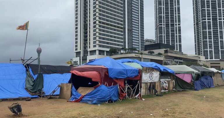 ගාලුමුවදොර අරගලකරුවන්ට පොලීසියෙන් විශේෂ දැනුම්දීමක්