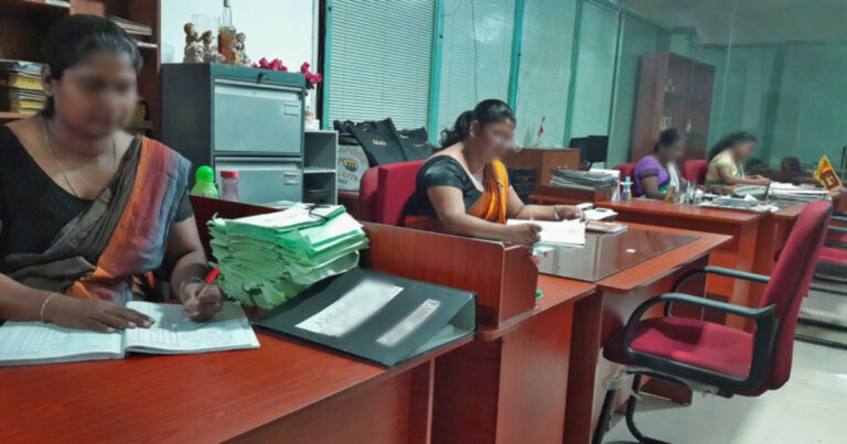 රාජ්ය සේවකයන්ට වැඩි කළ මුළු ගානම අප්රේල් වැටුපට රාජ්ය සේවකයන්ට වැඩි කළ මුළු ගානම අප්රේල් වැටුපට