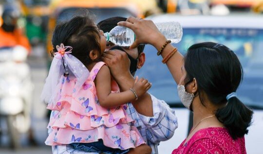 දැඩි රස්නය කෙමෙන් අඩුවෙයි දැඩි රස්නය කෙමෙන් අඩුවෙයි