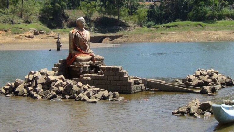 මස්කෙළිය නටඹුන් මතුවෙනකල් මාවුස්සාකැලේ සිඳිලා