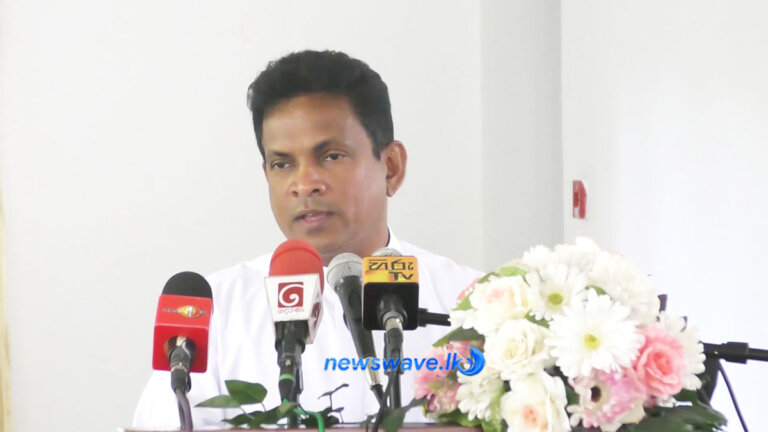 අනවසර ඉදිකිරීම් වළකන්න නීතියත් වෙනස් කරයි අනවසර ඉදිකිරීම් වළකන්න නීතියත් වෙනස් කරයි