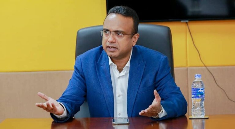 “ජාතිය ආගම ඉස්සරහට දාගත්ත පක්ෂ තහනම් කළ යුතුයි” “ජාතිය ආගම ඉස්සරහට දාගත්ත පක්ෂ තහනම් කළ යුතුයි”