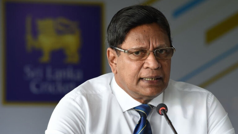 විවේචන මැද්දේ ක්‍රිකට් ආයතනයේ ලේකම් ඉල්ලා අස්වෙයි