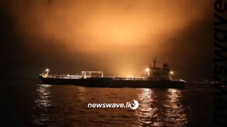 තෙල් නැව පෙරලී ලංකාවේ තුනක් අතුරුදහන්