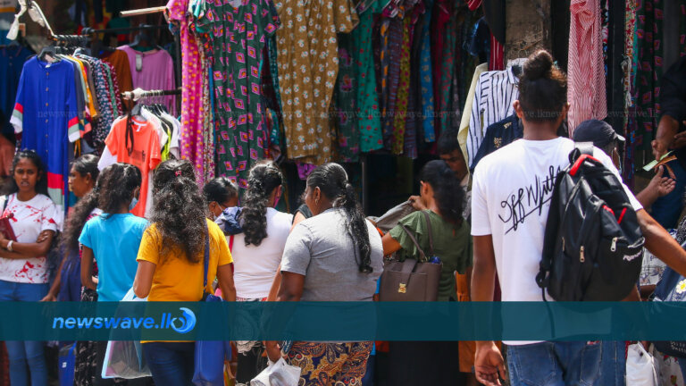 පදික වෙළඳුන්ට හැඳුනුම්පතක්