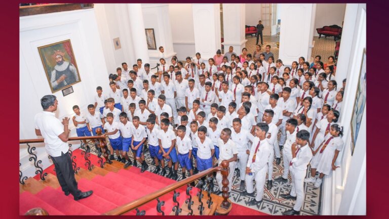 පාසල් දරුවන් දහස් ගණනකට ජනපති මැදුරේ දොර ඇරෙයි පාසල් දරුවන් දහස් ගණනකට ජනපති මැදුරේ දොර ඇරෙයි
