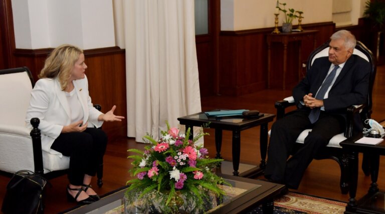 ඕස්ට්‍රේලියාවේ ඇමතිවරියක් අගමැති හමුවෙයි