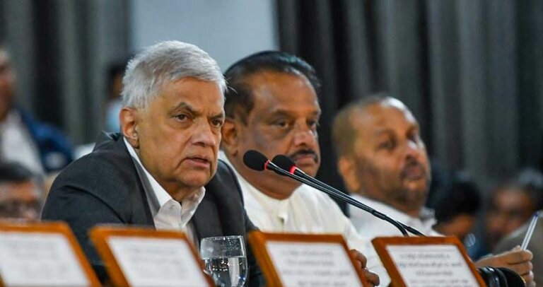 “ලබන වසරේ සිට ජනතාවට සහන දෙනවා” – ජනපති “ලබන වසරේ සිට ජනතාවට සහන දෙනවා” – ජනපති