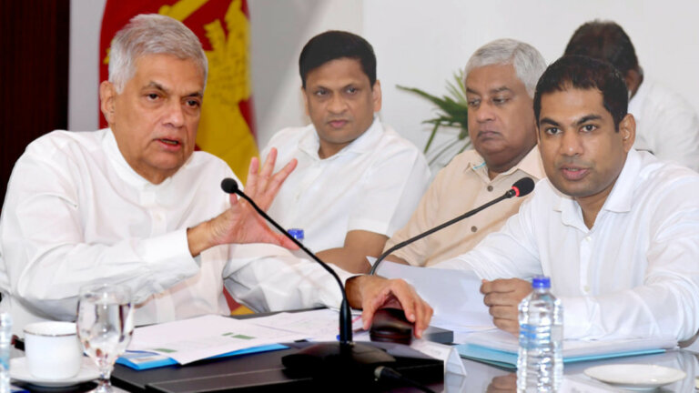 දිවයින පුරා ඉන්ධන බෙදාහැරීම කඩිනම් කරන්න ජනපති උපදෙස් දිවයින පුරා ඉන්ධන බෙදාහැරීම කඩිනම් කරන්න ජනපති උපදෙස්