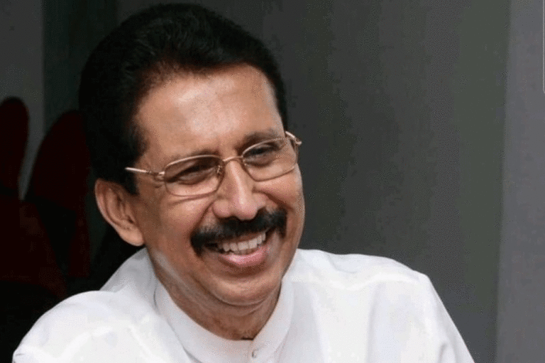පොහොට්ටුවේ පාලන ලේකම් අත්අඩංගුවට