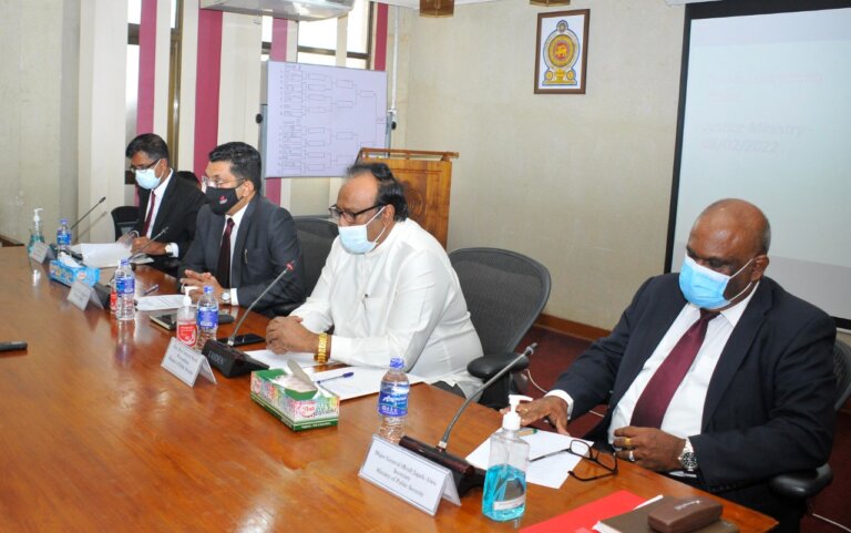 මහජන ආරක්ෂාව වෙනුවෙන් නව නීති මහජන ආරක්ෂාව වෙනුවෙන් නව නීති