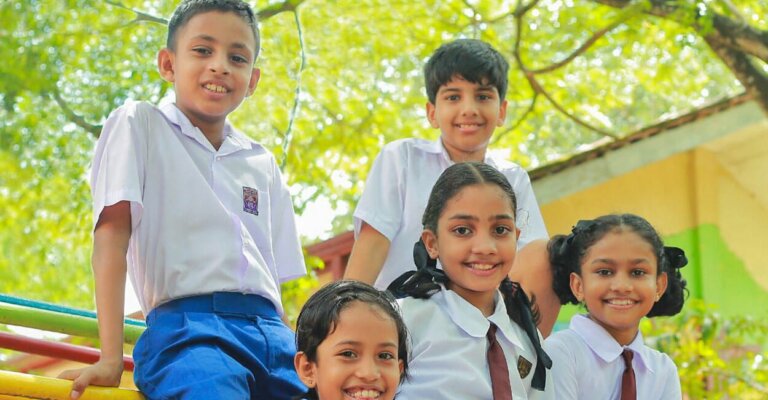පාසල්වලට තවත් නිවාඩු