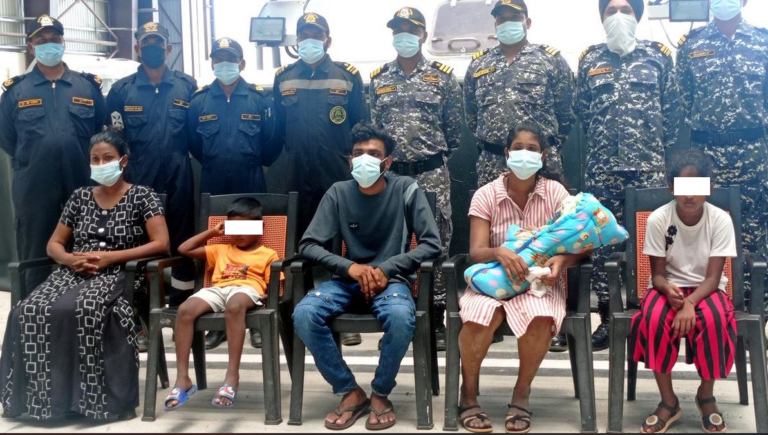 බඩගින්නෙන් බේරෙන්න බිළිඳකු එක්ක පවුල් 2ක් බෝට්ටුවකින් ඉන්දියාවට ගිහින් බඩගින්නෙන් බේරෙන්න බිළිඳකු එක්ක පවුල් 2ක් බෝට්ටුවකින් ඉන්දියාවට ගිහින්
