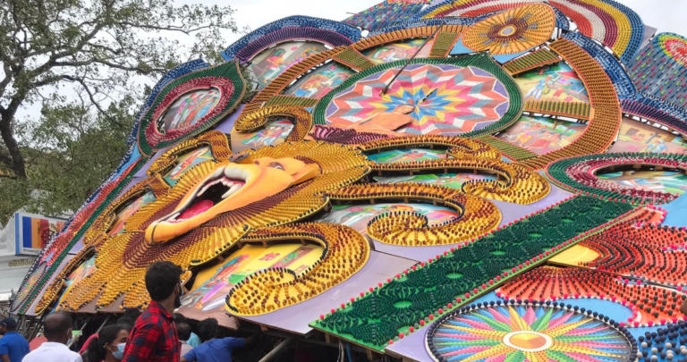 පිටකොටුව බෝගහ හංදියේ තොරණ සුළඟට කඩාවැටේ පිටකොටුව බෝගහ හංදියේ තොරණ සුළඟට කඩාවැටේ